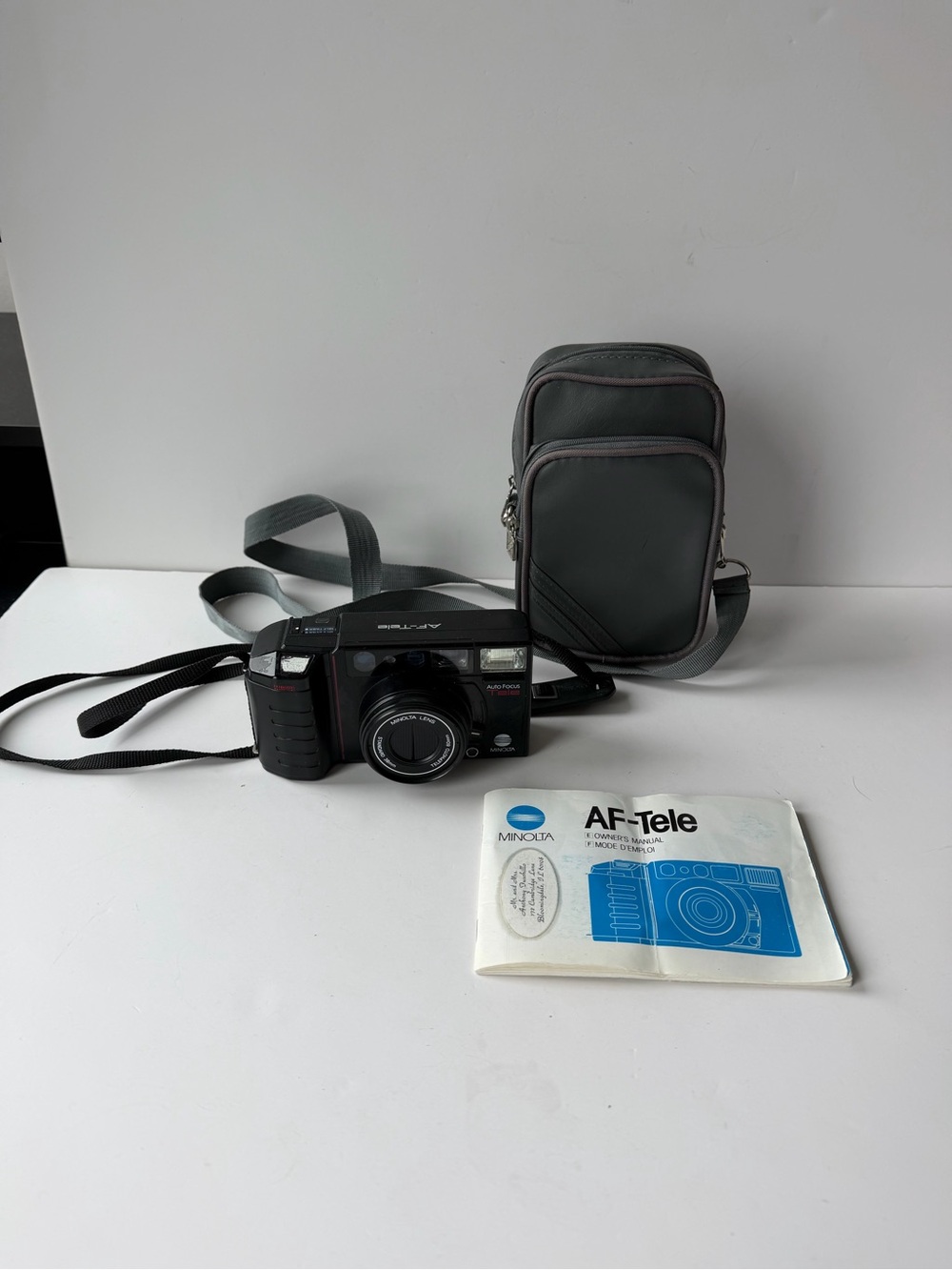 Minolta Auto Focus Tele Camera 38 mm Standard and 60 mm Telephoto 35mm UNTESTED